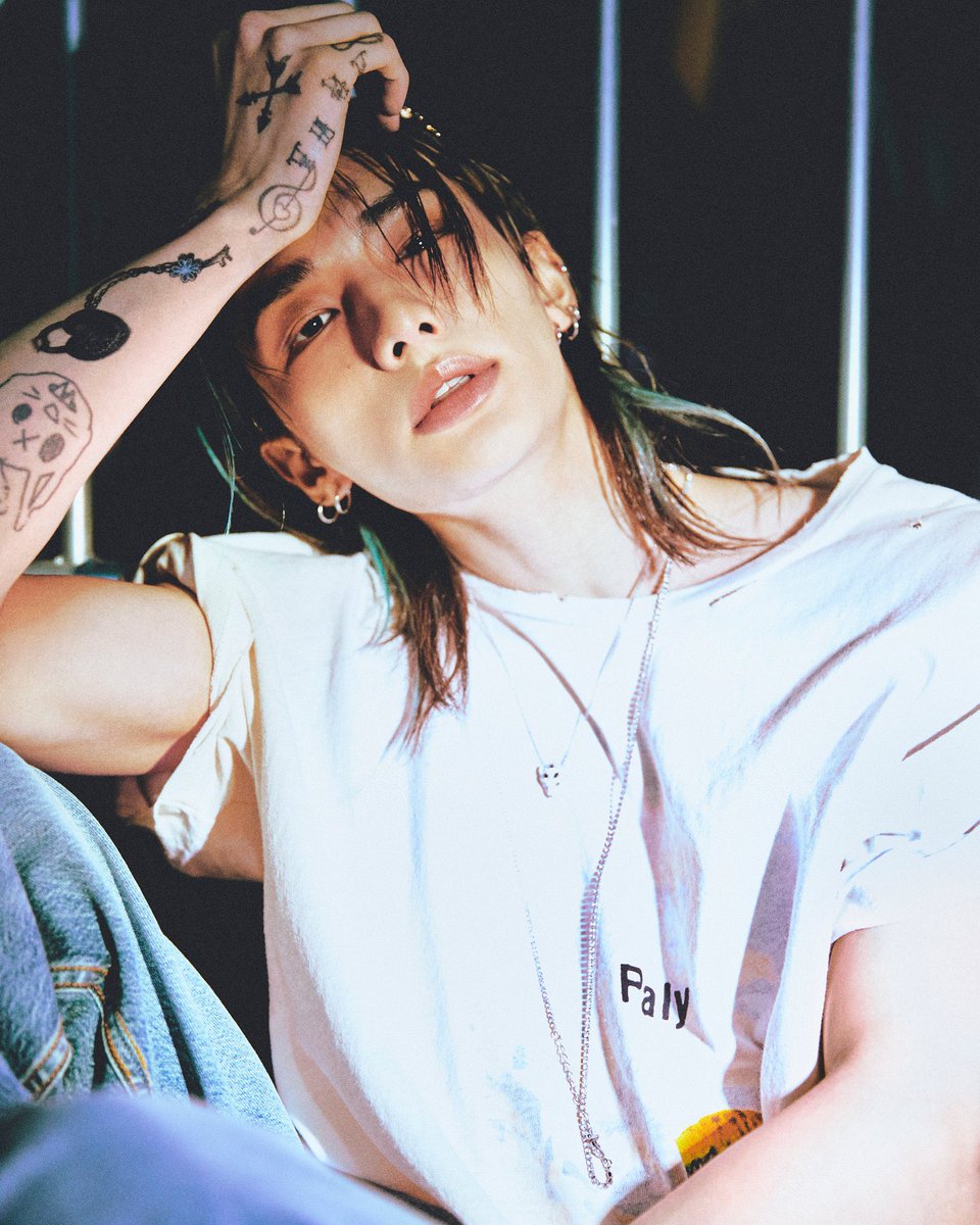 Hyupnjin's tweet photo. i wore stories where tattoos should have been, letting every fragile line whisper the names of dreams i refused to abandon. https://t.co/XiuUtIn0UV