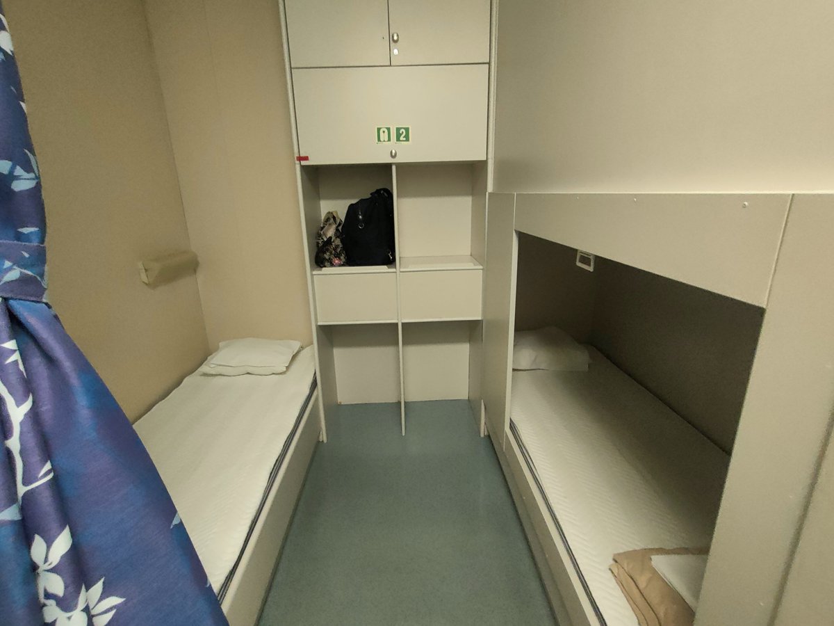 mokichiiz's tweet photo. 始まりました、北海道旅行。
7/21〜8/18の旅🚢

7/21〜22
新日本海フェリー：敦賀→苫小牧
1番安い客室でも個室感あり、充分良かった😊🫶
念のため酔い止め飲んだら眠たくて眠たくてあっという間に到着！ https://t.co/0sK4LhBMWO