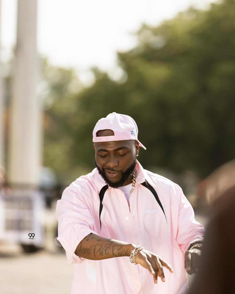 SheiFunmi's tweet photo. One Song, One New Star, One Last Tease. Davido’s ‘Gimme Dat Ting’ Sets the Stage for Oriade https://t.co/2KxVSiPOWi https://t.co/oO4x7SZN6J