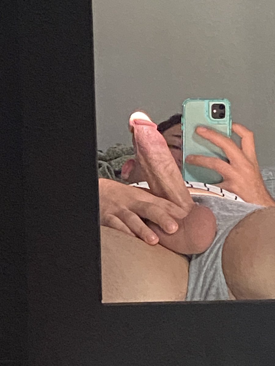 DavidGrz7's tweet photo. Esta rica mi verga ?  

Vallan a ver todo el contenido en mi telegram 🔥

@EncuentroGayMty @ReynosaHeteros2  @cruisingreynos  @heteros_y2242  @2encuentrosrey  @gayxxx_porno  #verga #gay #reynosa #venuda #caliente https://t.co/j44QrTqNTR