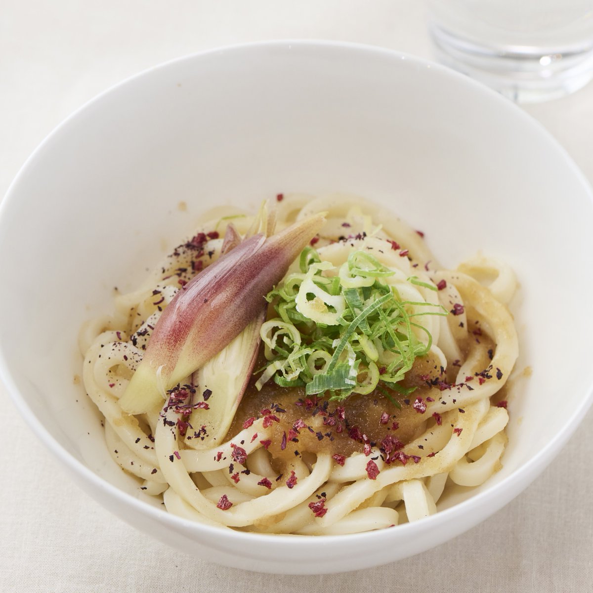 muji_net's tweet photo. 別添の梅しそで、梅の酸味や赤しその風味が楽���める「冷やし麺つゆ」です。

https://t.co/Rw0oJb1ueb https://t.co/otkGQ7w3va