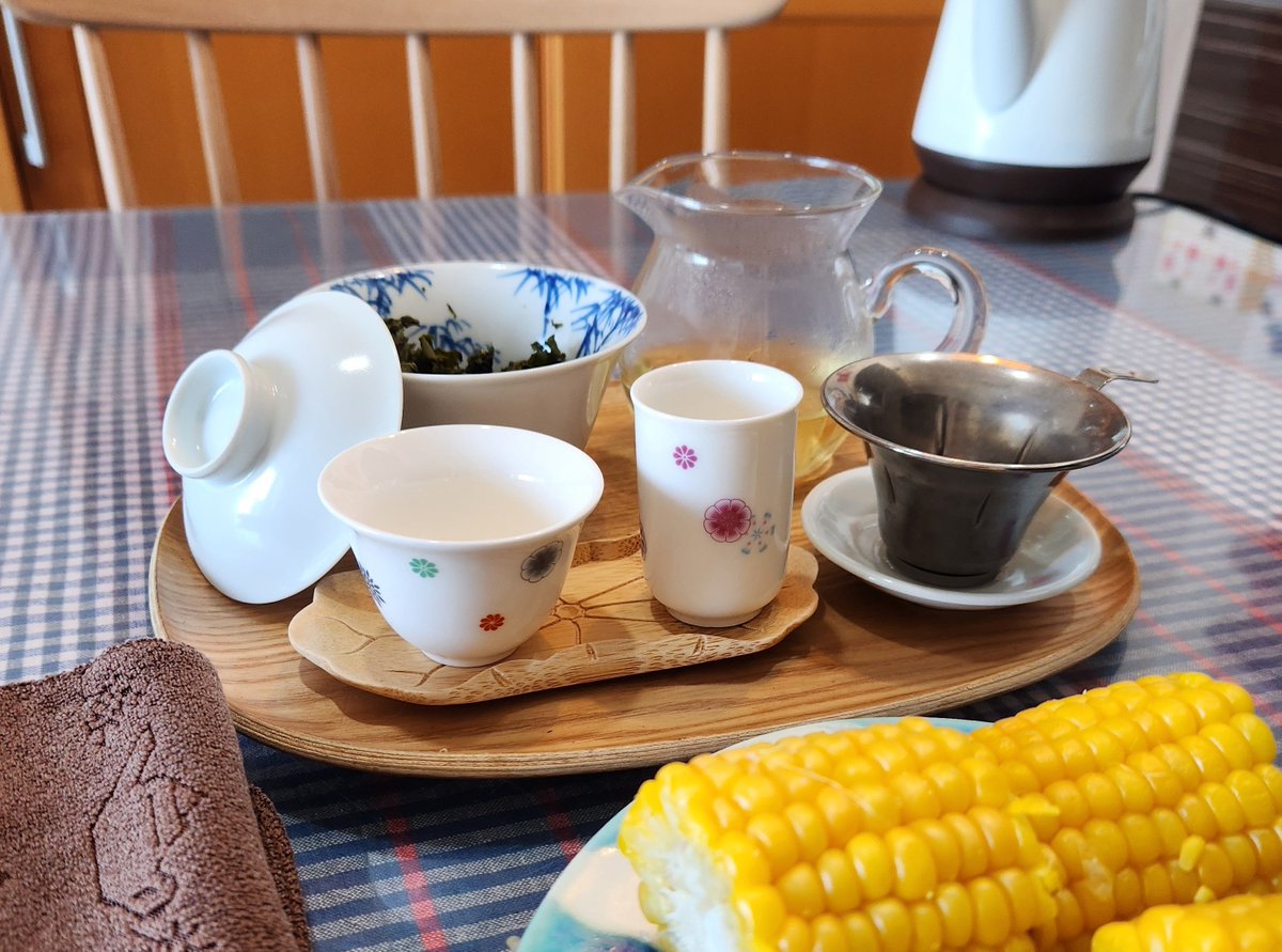 furefure__'s tweet photo. 今朝はtea happiness さんの
永春佛手と待ちに待った道内産の
とうきびと一緒に頂きました。
昨夜からこの組み合わせで
朝ごはんと決めてました😀 https://t.co/yRHogGIZ6f