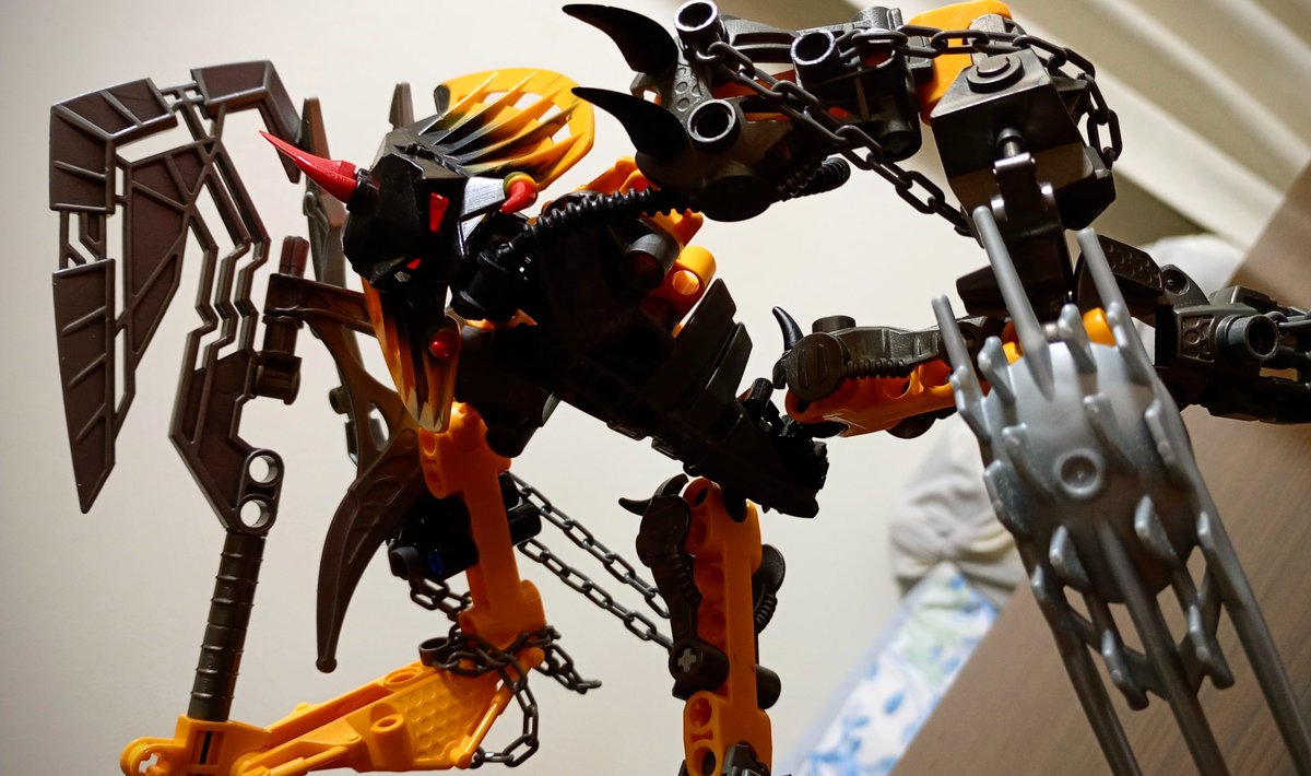 Noacier598's tweet photo. Toa Hewkii (Mahri)
 #Bionicle https://t.co/FHpiJKJ8Fw