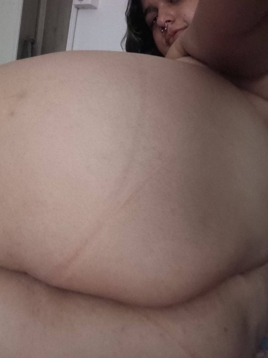 sickpuppis's tweet photo. hi im luca 🍃 and im new to #nsfwtwt !
   - eighteen, 2007
   - transmasculine bisexual (?)
   - pretty open minded, switch 4 lyfe
   - soft and hard/trauma kinks
   - chubby and proud of it :)
   - nice and sweet! dm me!
follow, like and retweet! 🐾 love xo https://t.co/0U1CG2QrdE