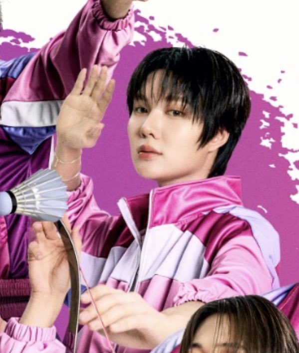 enougheart9's tweet photo. พี่ ๆ อย่าแย่งกันตบหนูเลยค่ะ https://t.co/xmZ5Cdelbh