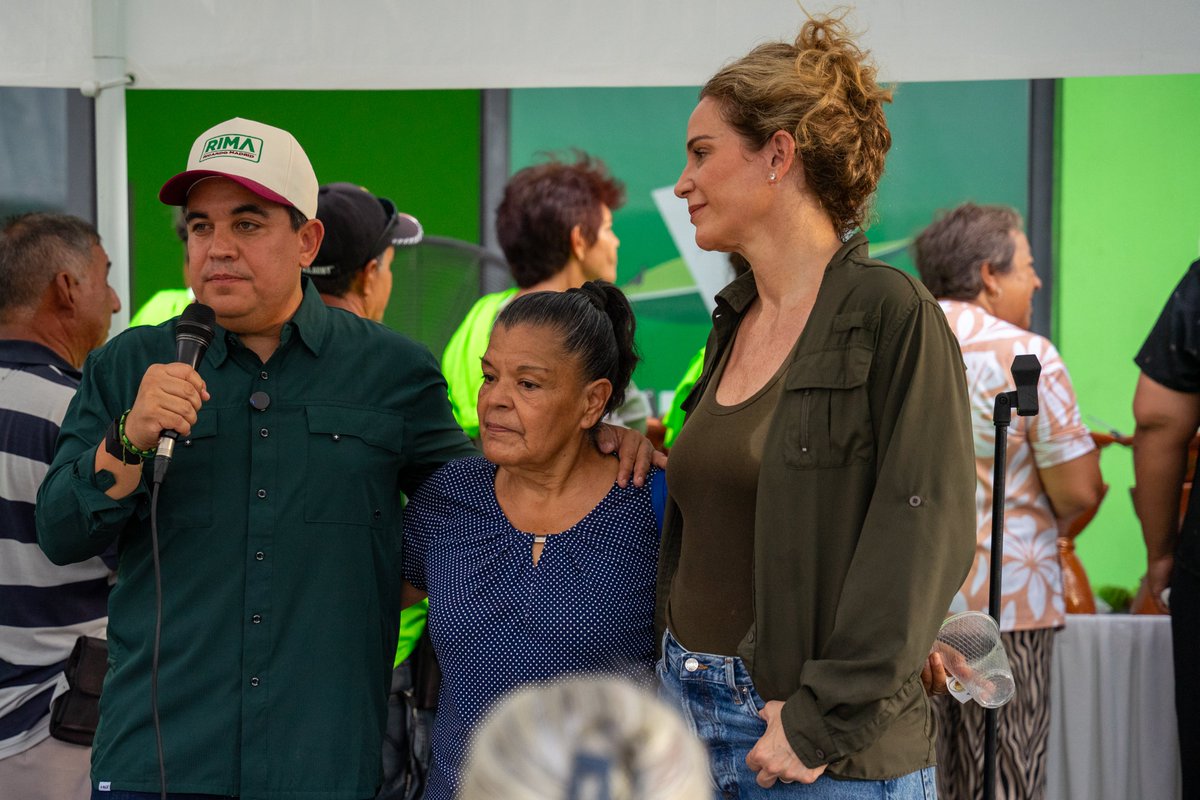 RicardoMadridP's tweet photo. Cada encuentro nos recuerda que los mejores proyectos se construyen escuchando, sumando ideas y trabajando en equipo. 💚

Hoy compartimos una gran reunión con la estructura del Partido Verde en #Mazatlán, reafirmando nuestro compromiso de seguir cerca de la gente y fortaleciendo un movimiento que crece con la participación de ciudadanas y ciudadanos comprometidos.🌱

#RIMA 🟢