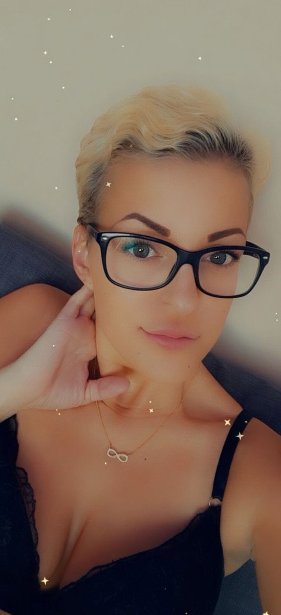Sahraaleein's tweet photo. Guten Morgen. Zeigt mir, dass ihr den Tag sinnvoll begonnen habt. 👑💸

#findom #findomPL #paypig #moneyslave #Findom #FinancialDomination #PayPig #Tribute #MoneySlave #Geldsklave #Findomme #Paypiggy #Geldherrin #LuxuryFindom #DeutscheFindom https://t.co/uUOJiPkju2