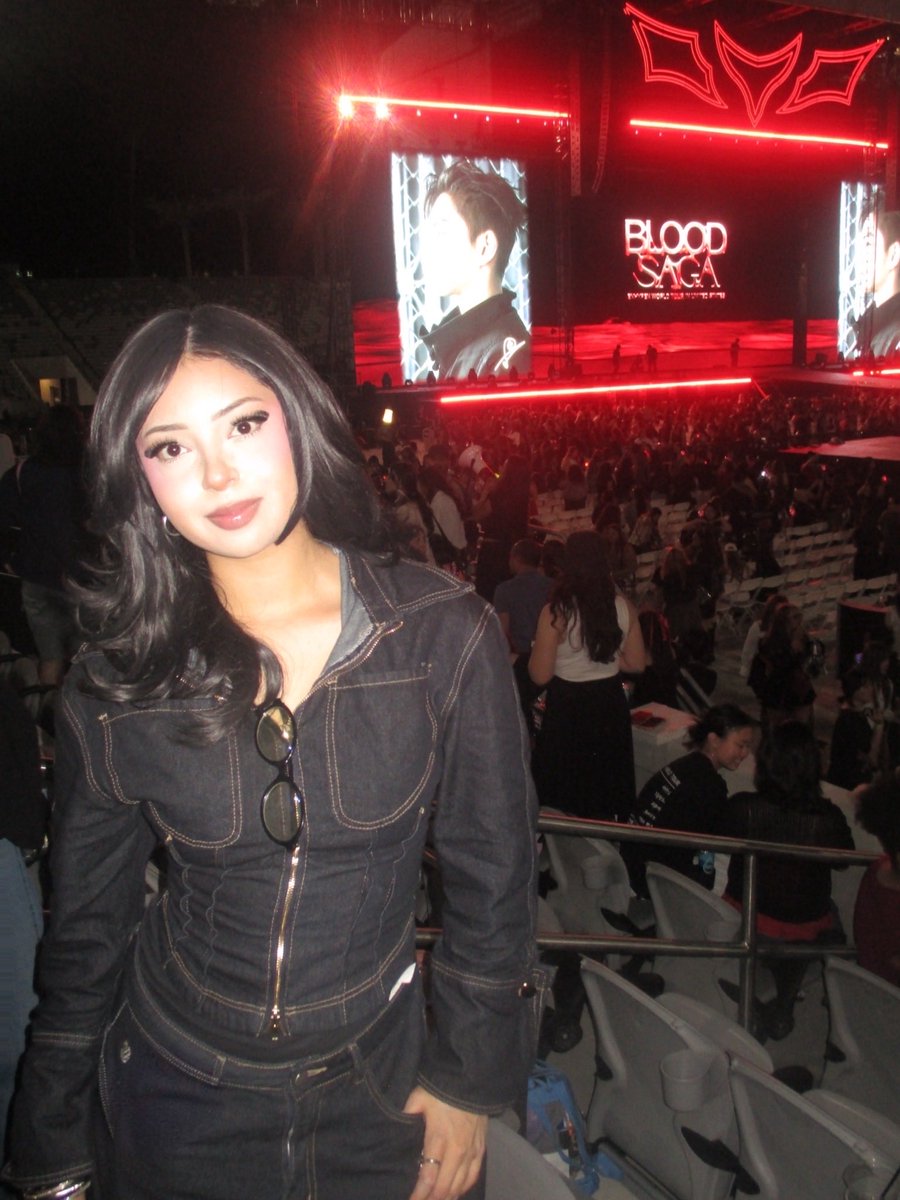 grakiathebakia's tweet photo. #EN_WORLDTOUR_BLOODSAGA FEW FLICKSSSSSS I love enhypen #enhypensandiego https://t.co/EOd4ng6Yq4