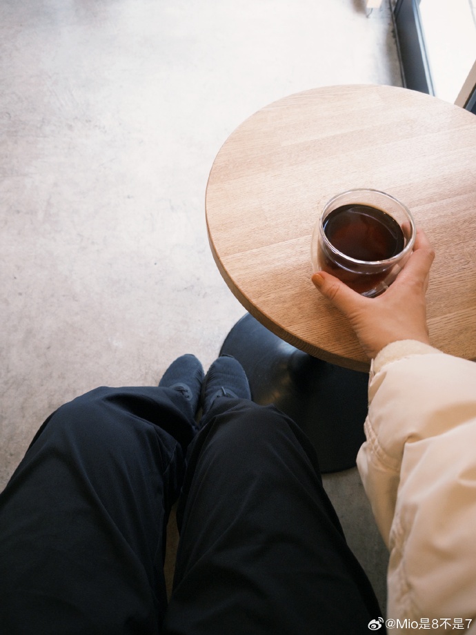 lena_negrete's tweet photo. Perfect mid-week pick-me-up: sipping coffee while pretending to work. #WorkModeOnPause https://t.co/khpHbKp8gA