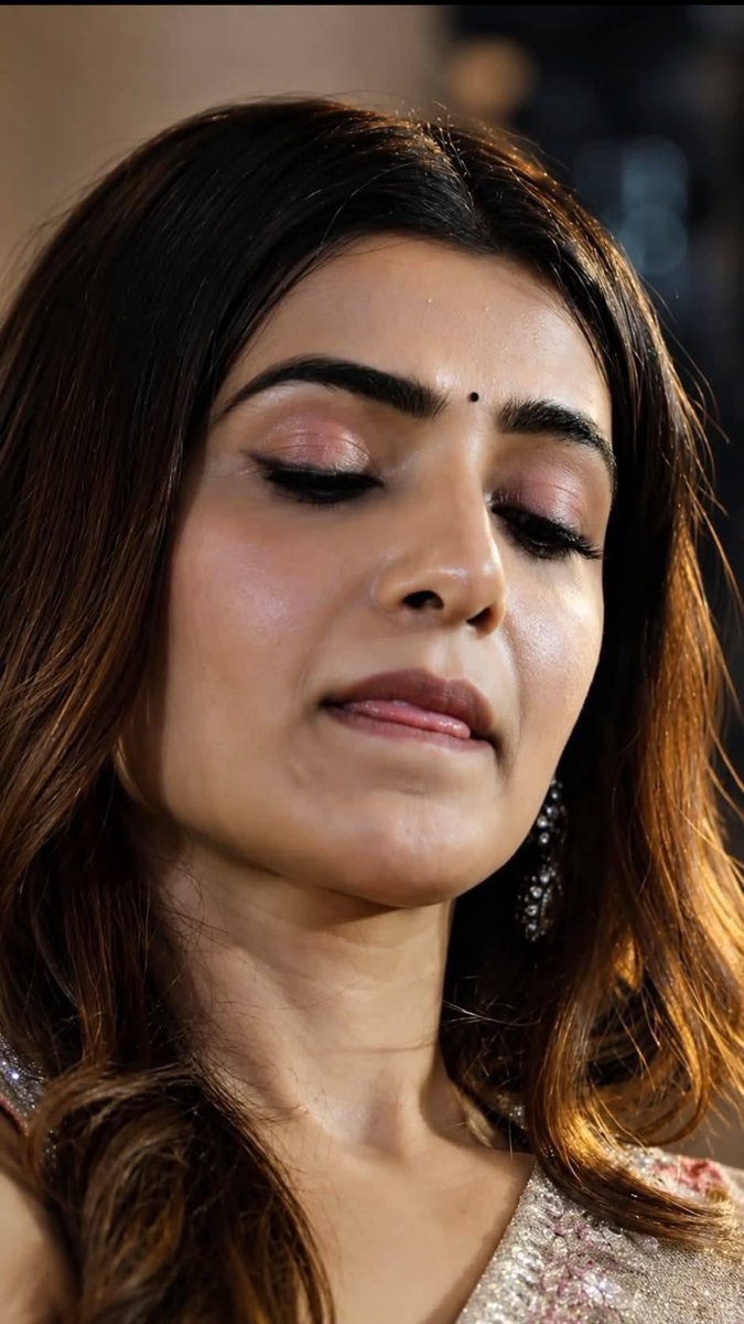 Mclovinbull's tweet photo. Seeing my sissy home alone, draped in a saree, watching every clip I shared in the DMs... knowing she's getting more turned on and  Touching her body n making her clitty more n more wet 🥵💦💋

Those moments make me love spoiling my sissy even more. 🥰 https://t.co/iHrSPc5MNH