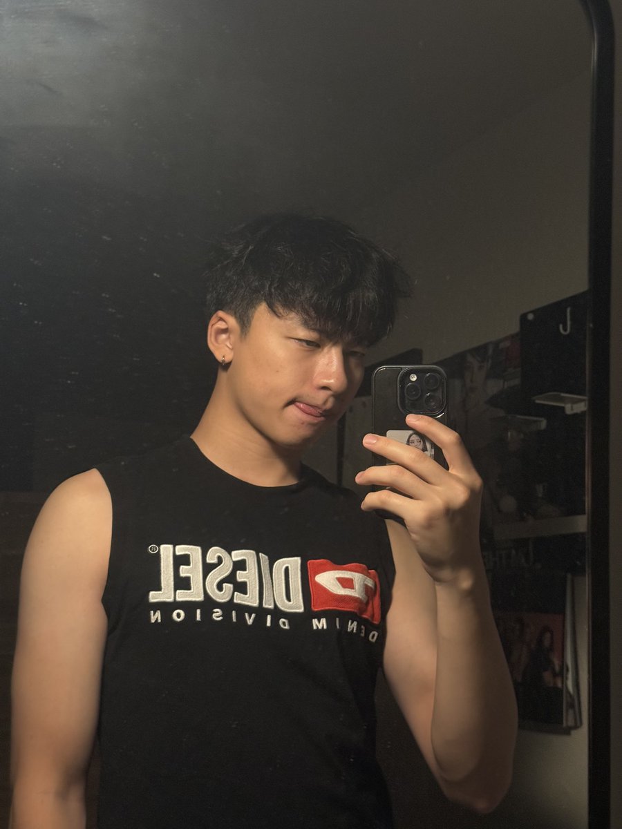 smlrkkkk's tweet photo. d https://t.co/rbdLf5y09L