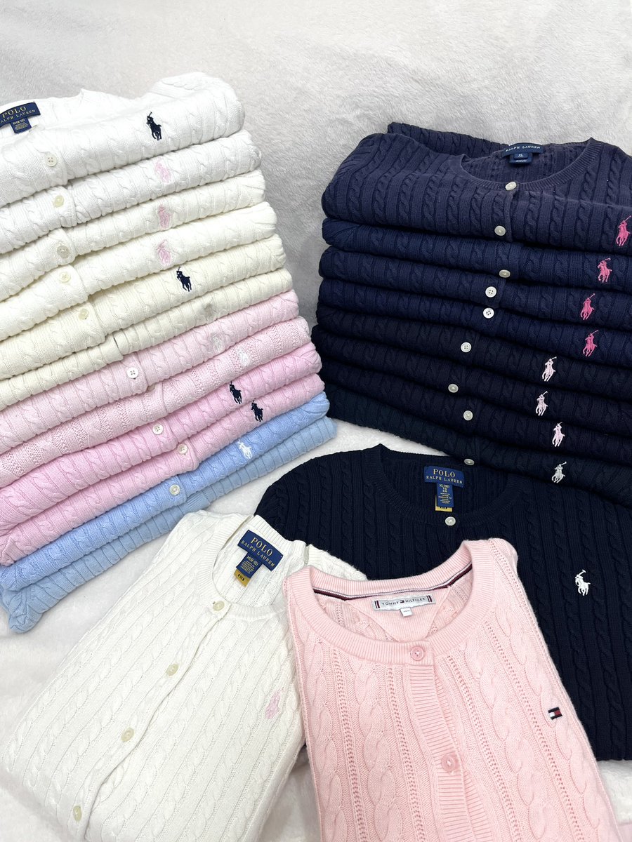 ladycardyy's tweet photo. Cardigan 🦢 Polo Ralph Lauren 

💌 ลงวันนี้ 20.00 คับ ( พฤ. 23/07 )

🪽รี ฟอล ปัก ส่งฟรี / สุ่มแจกลด 100.-

#ส่งต่อเสื้อผ้ามือสอง #ส่งต่อเสื้อผ้ามือ2 #ส่งต่อ #เสื้อผ้ามือสอง #ส่งต่อเสื้อผ้า #เสื้อผ้ามือ2 #เสื้อผ้ามือสองสภาพดี https://t.co/FMY4SClDWn