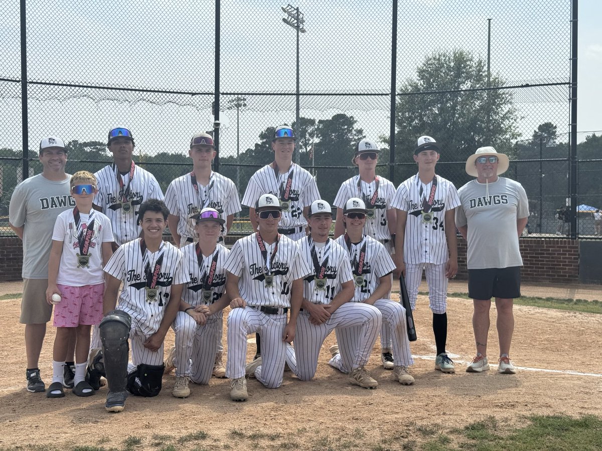 shinton21's tweet photo. Won the chip at Sports at the Beach with the boys, went 9 for 14, 1310 OPS, 8 RBI, 6 Runs, and 3 stolen bases, 1IP, 1 K, 0 hits! https://t.co/m5ygaI0mTN