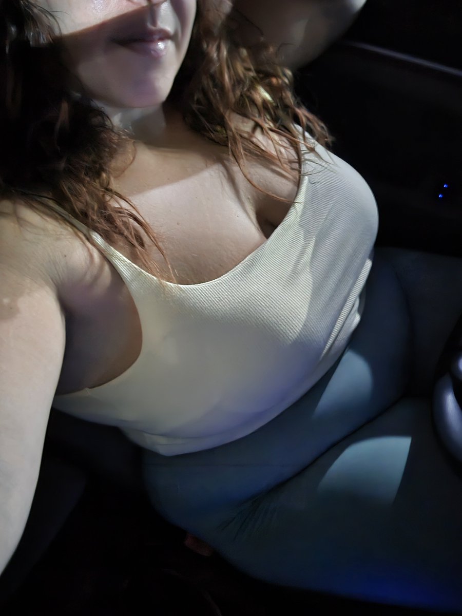 unholylibrary's tweet photo. Post gym car selfie https://t.co/qqA2BiB77V