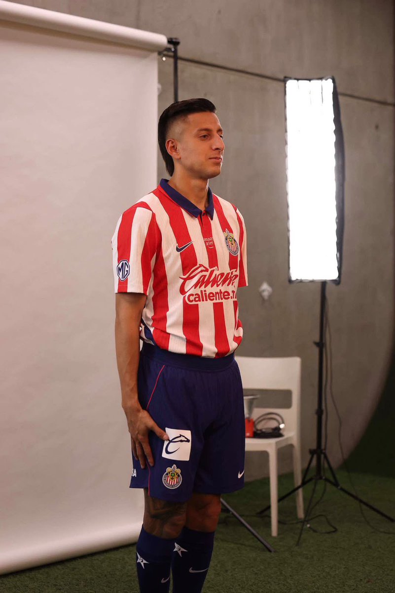 minminlinea's tweet photo. tenemos versión chivas, amén https://t.co/XaRdDZfBdD
