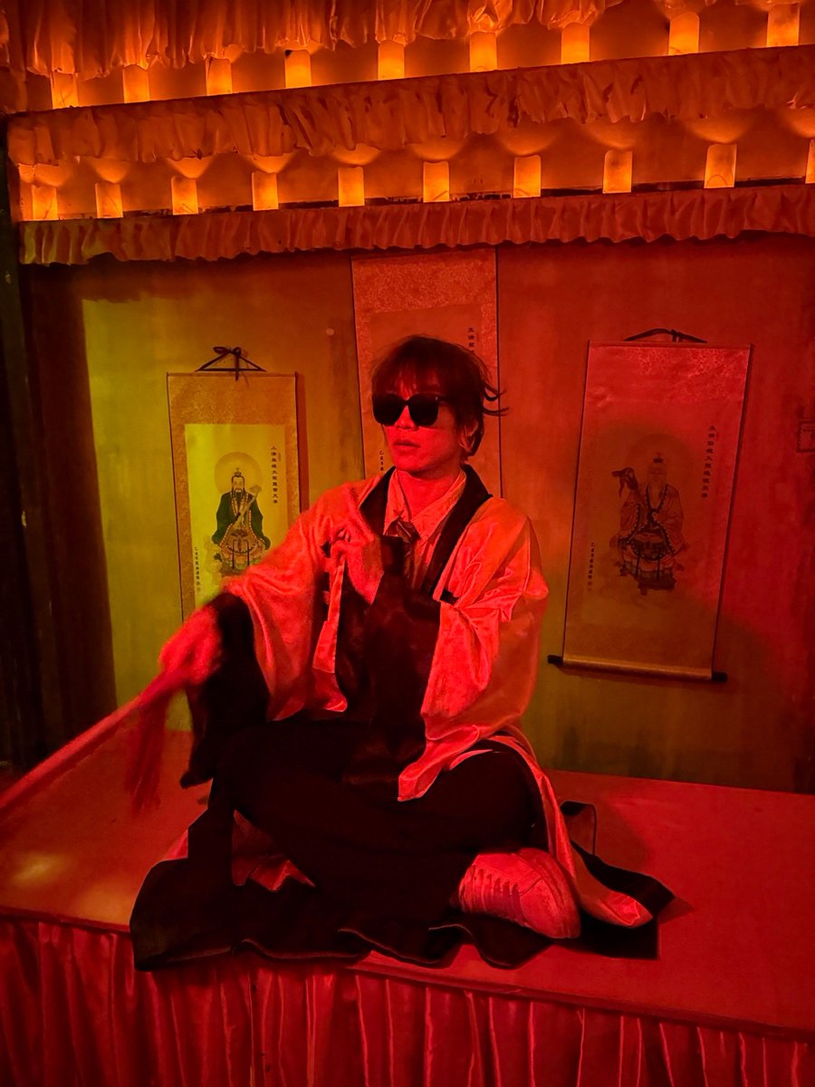 maitrey61612800's tweet photo. Locked in a 1920s vintage room—crack the hidden code before time runs out!  Only top escape masters can make it out in 30 mins! #EscapeGame https://t.co/cBnnczkHGC