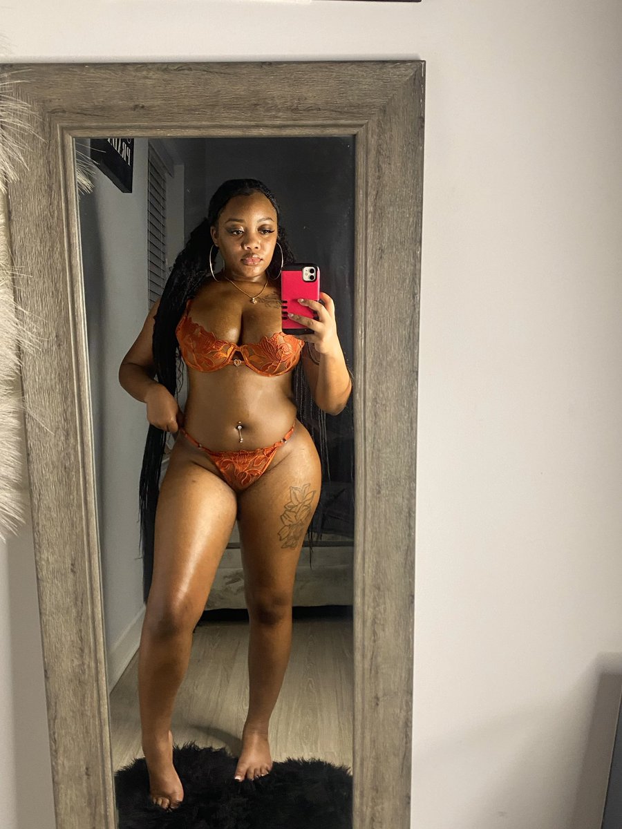 LynSarah13's tweet photo. Can we have fun together and still be friends ✨🔥💧💦🫧🍑🍆🍆🍆 https://t.co/FdvZAPk2I3