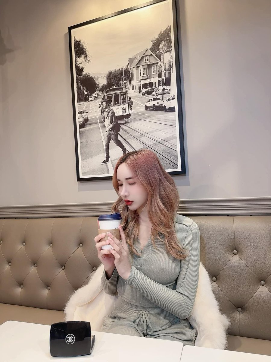 shaawvty's tweet photo. #ladyboy_jeddah
#ladyboy_saudi
#ladyboy_both_in_jeddah https://t.co/9BRnd1AJ2a