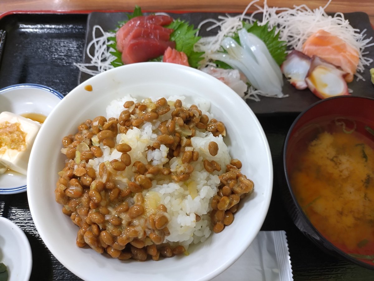 DEEPPOYON's tweet photo. 西葛西で刺身定食を食べた。 https://t.co/AIJOxyc71C
