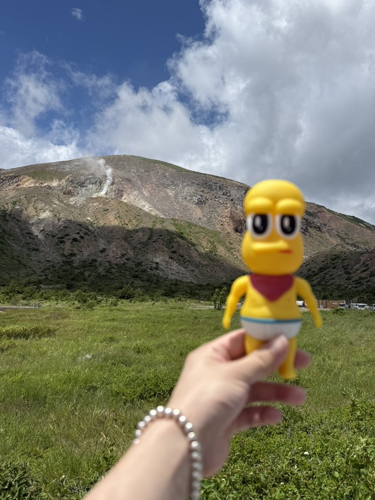 binbinmaru1216's tweet photo. 磐梯吾妻スカイラインだよ、ピーナッツくん https://t.co/RMj34ZDmSE
