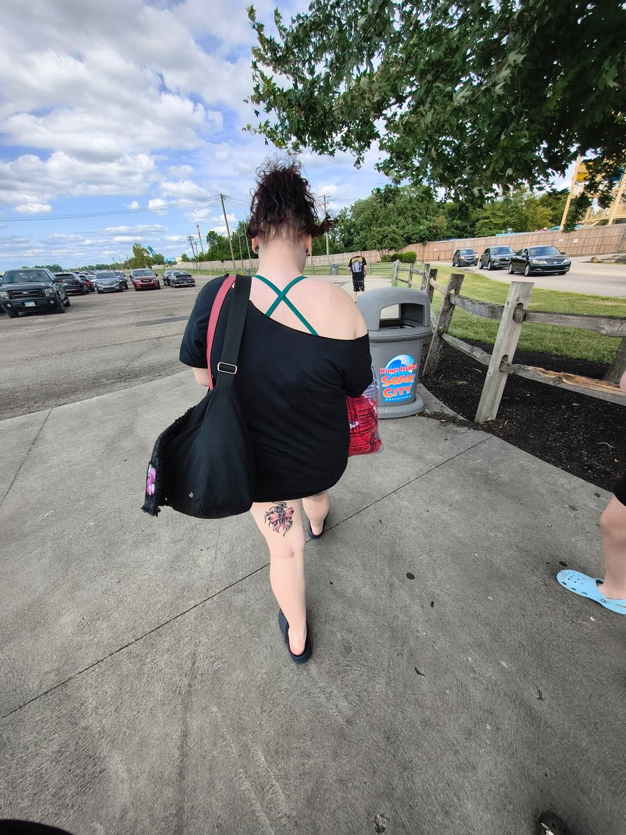 ang4lpaws's tweet photo. after kings island... peep the tattoos ;3 https://t.co/F5iG84xdq9