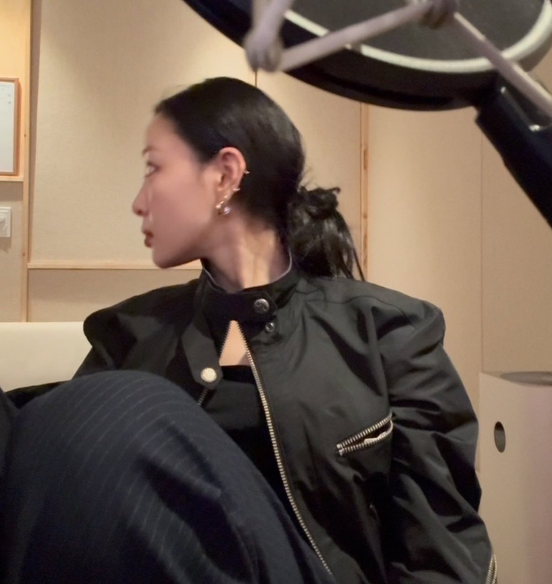 xo, my cyberrachel saw yves!!🫐🫧☁️ tweet media