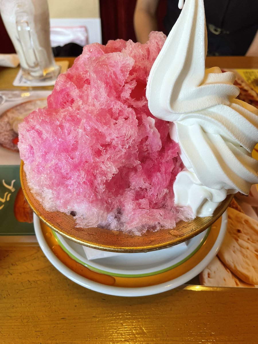 chiruo1977's tweet photo. #もも太郎氷 きた…

#コメダ珈琲店 https://t.co/dUGpp55qaM