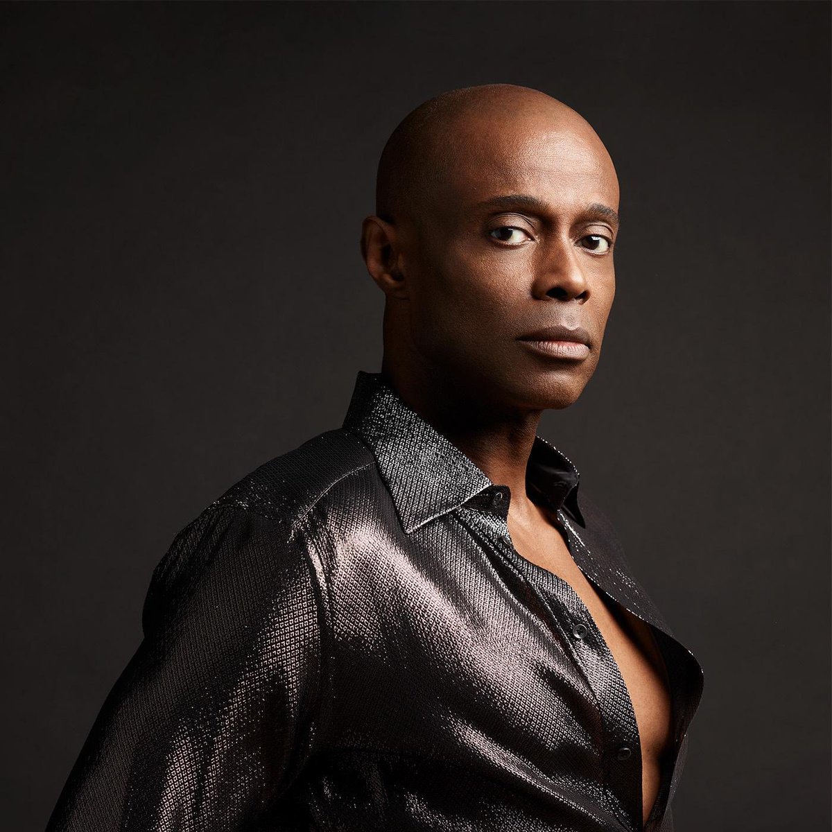 rnbmusic's tweet photo. Happy Birthday to the Modern Romantic himself, Kem https://t.co/xGalvyMfFb