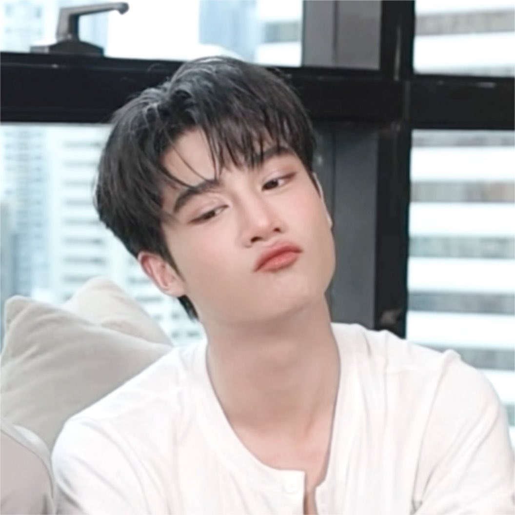 j3llyb0o's tweet photo. หนึ่งวันของน้องศา  ( •︠ ε •︡  ) https://t.co/sy5UdjVc82