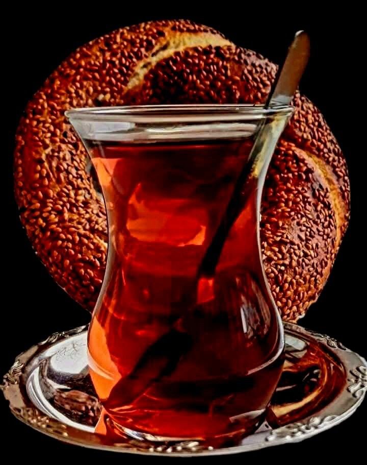 avsarrbeyii's tweet photo. Essalamüaleykum
Gökleri ve yeri, görünen ve görünmeyen âlemleri yaratan Allahım! Ey her şeyin Rabbi ve sâhibi! Senden başka ilâh bulunmadığını kesinlikle söylerim. Nefsimin şerrinden, şeytanın şerrinden, onun Allah’a şirk koşmaya davet etmesinden sana sığınırım.
Hayırlı sabahlar https://t.co/m8cOsK32Yw