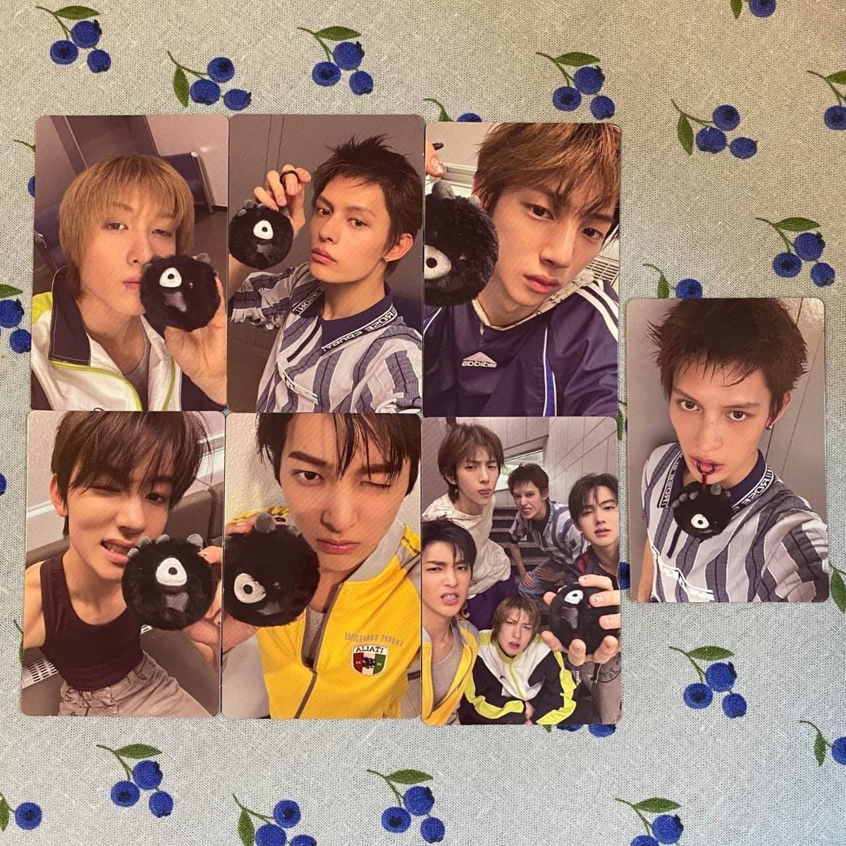 jamestarlight's tweet photo. guyssss ada yg mau sharing photocard CorBall TNT gaa?

Barangnya sudah secured &amp; est arrival INA 12 Agustus.

CorBall, Epoxy Sticker, Scratch PC ❌

James, Martin @ 40k
Juhoon, Keonho, Seonghyeon @ 50k
PC Group + sticker 25k

DP 50%, Shipping dr JKT.
#wts #cortis #corball https://t.co/fVycx5jY3F