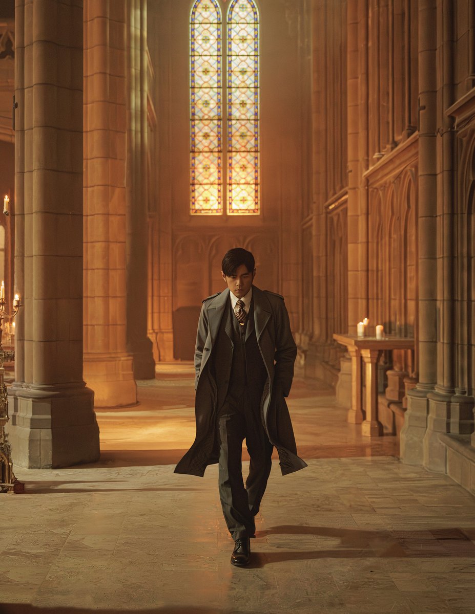 TOWER_bounce's tweet photo. 【bounce 512号：ジェイ・チョウ 】
8月5日にニュー・アルバム『Children Of The Sun』の日本盤をリリースするジェイ・チョウが表紙に登場!　4年ぶりの新作を紹介しつつ、今年に入ってコンスタントに日本盤化されている過去のアルバムについてもまとめています。 https://t.co/lYDREdITbE