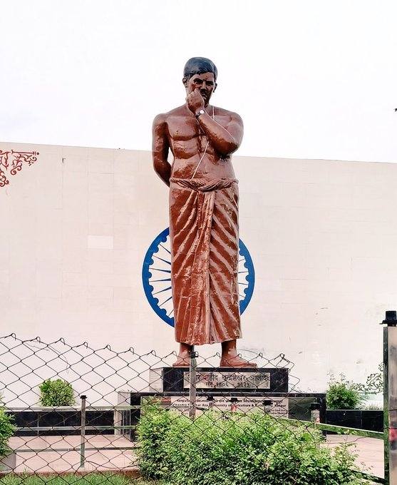 BabuBiswanth's tweet photo. Remembering the fearless revolutionary Chandra Shekhar Azad on his birth anniversary. 🇮🇳

His courage, sacrifice, and unwavering commitment to India's freedom continue to inspire generations.

#ChandraShekharAzad #Azad #FreedomFighter #India https://t.co/5ahVLZrSxE