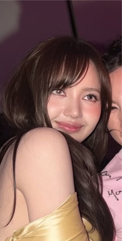 podyps's tweet photo. i want Lisa to have this makeup forever~ 🤍
MU: gamemygb 🇹🇭 https://t.co/Yy1qJRs42m