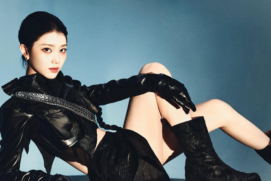 tingmiaomiao's tweet photo. 260723 인스타 #샤오팅 😻

"𝟎𝟐｜不被复刻，自持
#LEGEND" https://t.co/FdtzJNFKpc