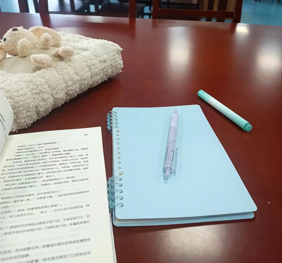 AngieSoxvvb's tweet photo. New semester, new goals! Let’s chase knowledge, make new friends and shine this term. Ready for everything https://t.co/6RJ29LvSw3