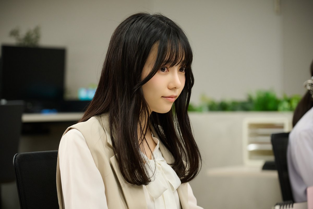 dramatokku2_mbs's tweet photo. #未婚詐欺　
✨第２話今夜放送✨

.·*
⁡
MBS
放送開始まであと10分‼️

*･.

事務所で慎司に目配せを送る真央💖👀

#島崎遥香 https://t.co/K18Fav8yeq