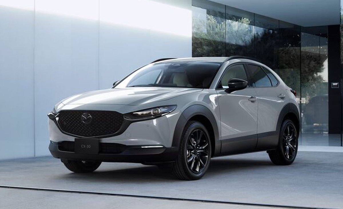 responsejp's tweet photo. マツダ3とCX-30が改良、2.5リットル「e-SKYACTIV G 2.5」追加…安全性能も強化
https://t.co/yNpQLxQtpc

#新型車 #マツダ #CX30 #マツダ3 https://t.co/HmDLP5jNd3