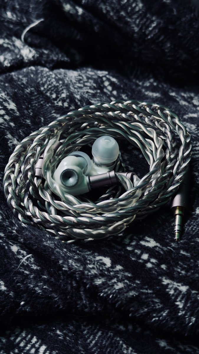 Lodrian_'s tweet photo. #NiciHiFi写真投稿
Meze Albas + Nici HiFi-10 https://t.co/3qcQr7QzG5