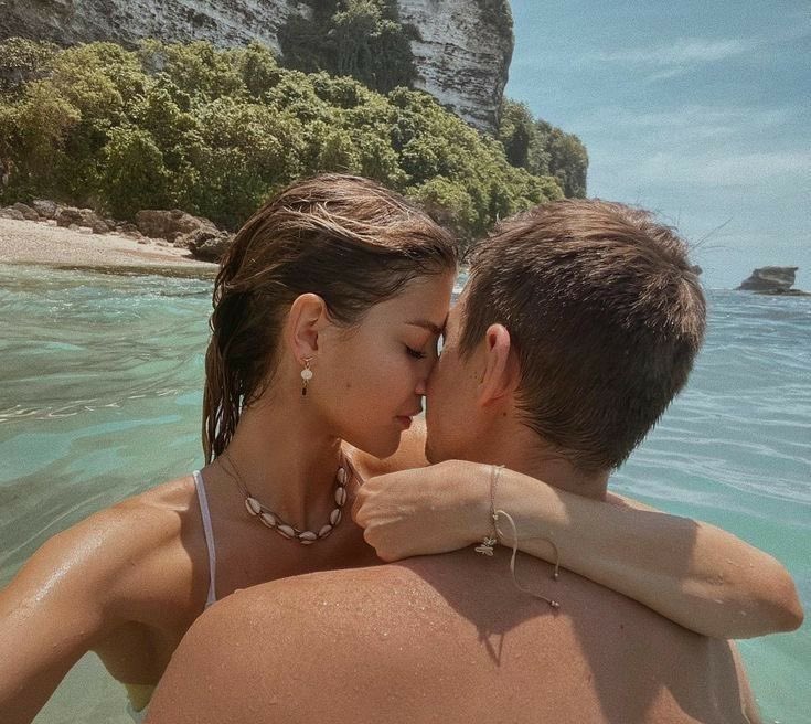 loveucouple's tweet photo. https://t.co/nlqWA3yazM