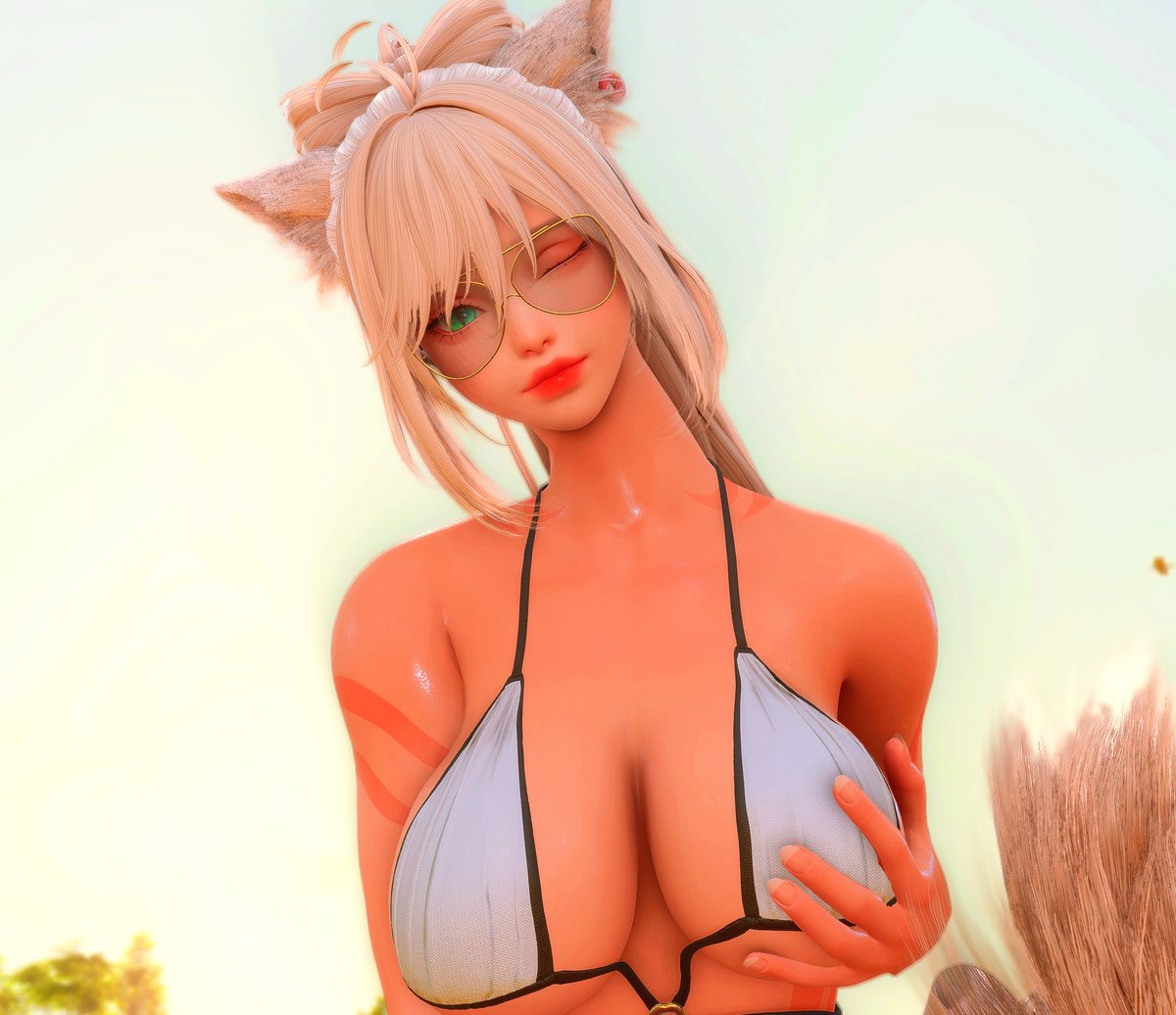 YuukiAYT's tweet photo. I'm settling into my new place! here a gpose from yours truly, my glasses broke during the move so im waiting to get new ones..... https://t.co/0159UDtTRk