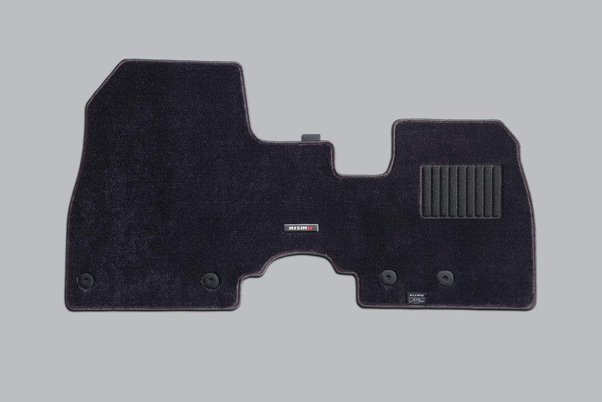 responsejp's tweet photo. 日産『リーフ』用NISMOパーツ、バイザー・フロアマット・サンシェードの3種を発売
https://t.co/4zCHEsgeC5

#日産 #リーフ #アフターマーケット https://t.co/muWQZVMwac
