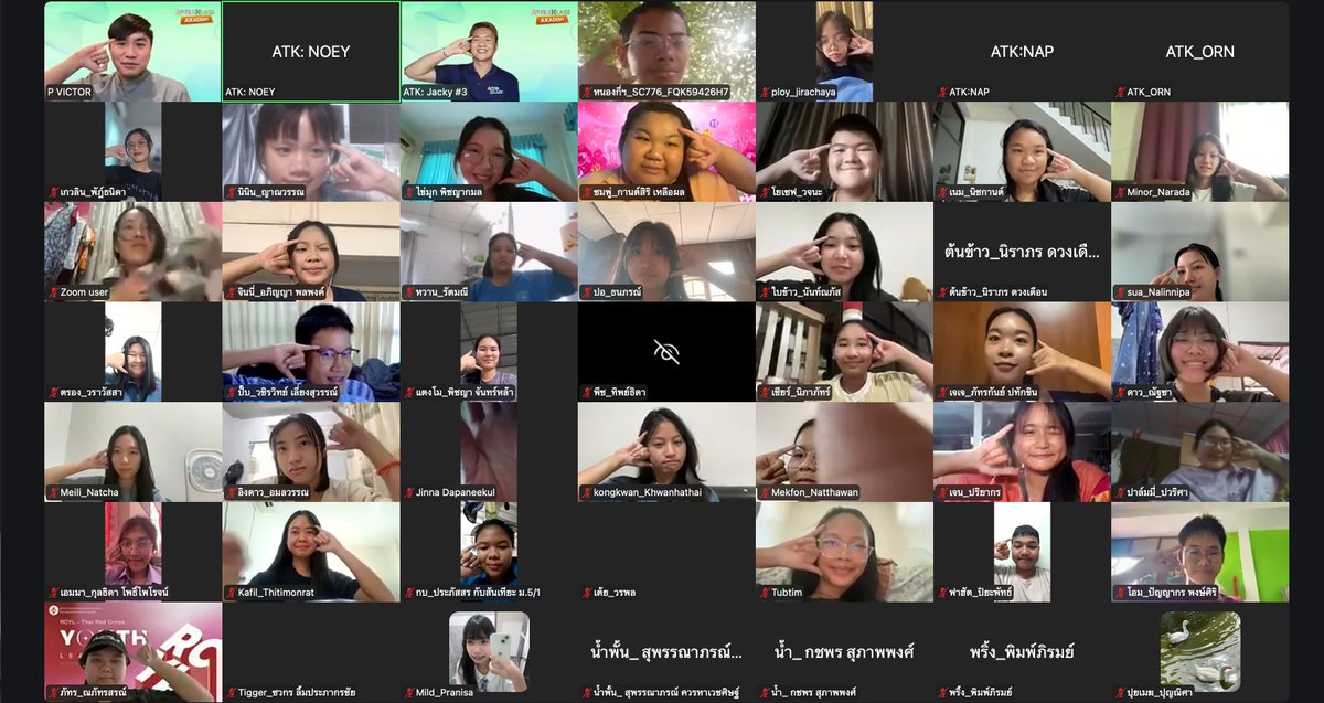 AFTER_KLASS's tweet photo. 🤩 ยกให้เป็น Workshop ติวใจแห่งปี! ทั้งสนุกและได้สาระ
🙏 ขอบคุณพี่วิคเตอร์ที่มาแบ่งปันมุมมอง และวิธีดูแลใจ #จิตวิทยาวัยรุ่น ให้น้อง ๆ #AFTERKLASS ได้รู้จักตัวเอง เข้าใจอารมณ์ และพร้อมก้าวผ่านช่วงเวลาที่ยากไปได้อย่างมั่นใจ

📍อยากร่วมคอร์สแบบนี้ ทักแอดมินเลย!

#AFTERKLASSAKADEMY https://t.co/IDB6D6nMwQ