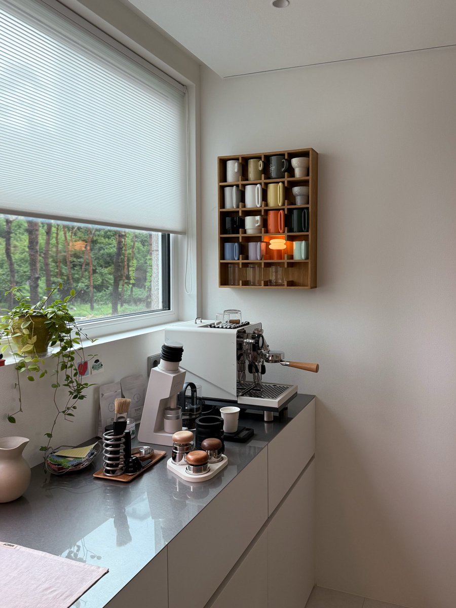 kofiwest_gh's tweet photo. A clean japandi style room pieces <3 https://t.co/9sSqVsyZH6