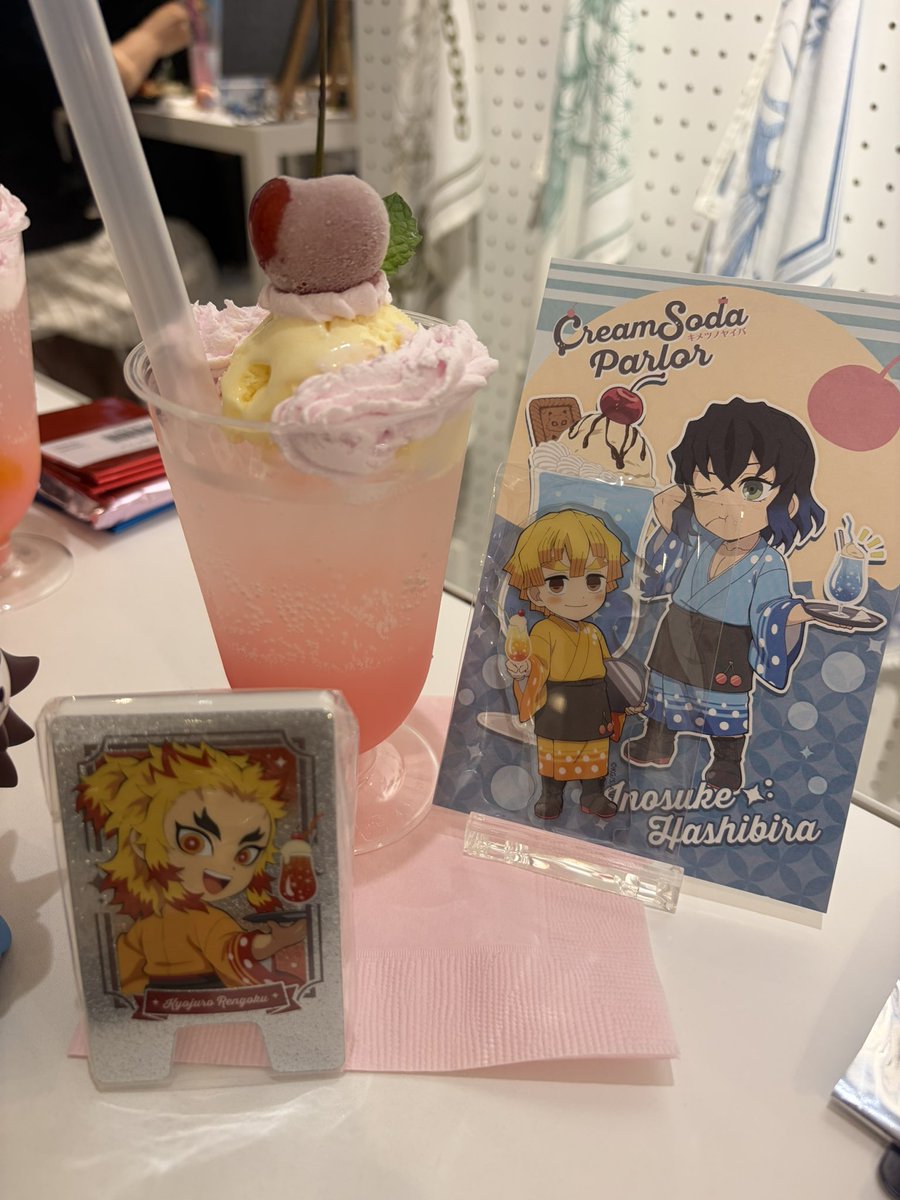 ishipon22's tweet photo. 連日当選で今日はヒロマ
ランダムチャレンジは玄弥まつり😭
でも3周年記念バッチが再入荷で買えたのでよき
 #鬼滅の刃クリームソーダパーラー https://t.co/8mFMApSTtR