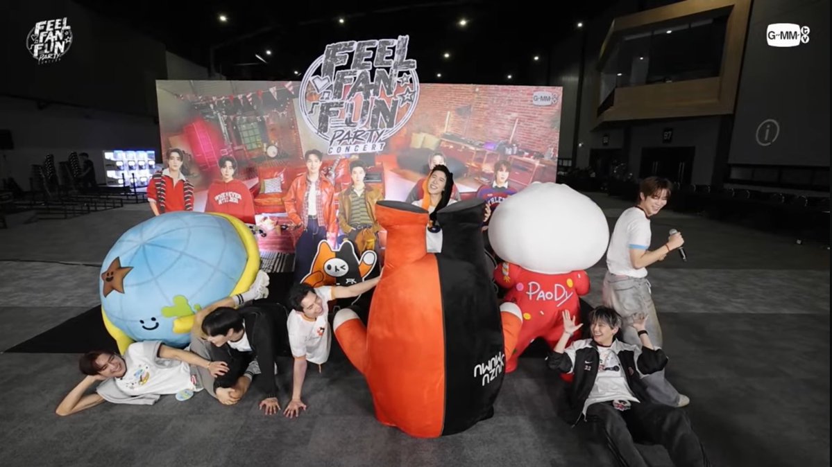 ForKhaotungg_'s tweet photo. ถ่ายรูปแบบวงเขียวเข้มๆๆเลย 55555555555

EMBPFK FFF COUNTDOWN

#FFFPartyConcert2026LIVE https://t.co/PWXDwXwRBE