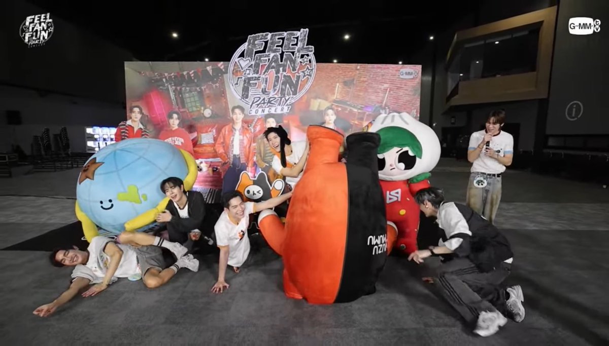 ForKhaotungg_'s tweet photo. ถ่ายรูปแบบวงเขียวเข้มๆๆเลย 55555555555

EMBPFK FFF COUNTDOWN

#FFFPartyConcert2026LIVE https://t.co/PWXDwXwRBE