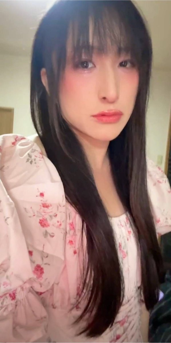 v2alta's tweet photo. 目、合っちゃった？

#男の娘 #おとこの娘 #女装 https://t.co/LD7vLXUeLS