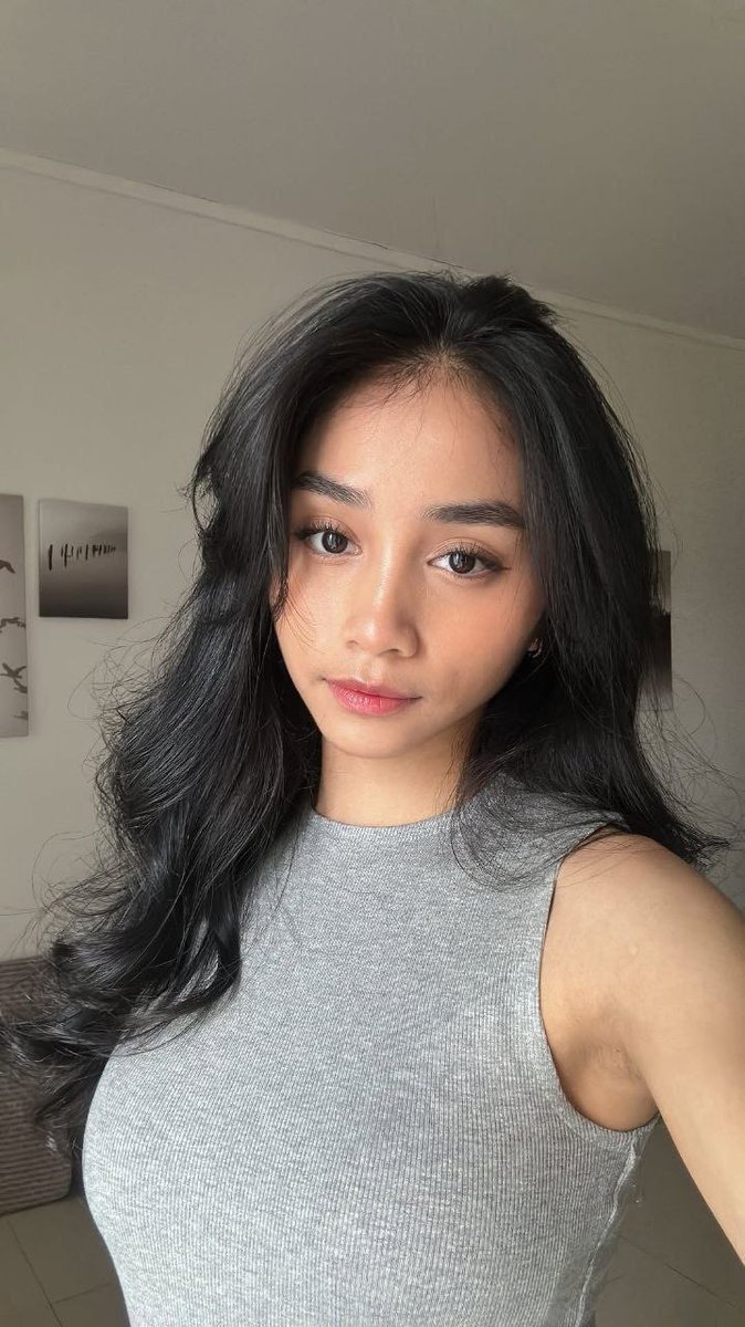 arzipperempvan's tweet photo. Ciaa kecil tapi enak 🤤 https://t.co/wS4DzOpkJ9