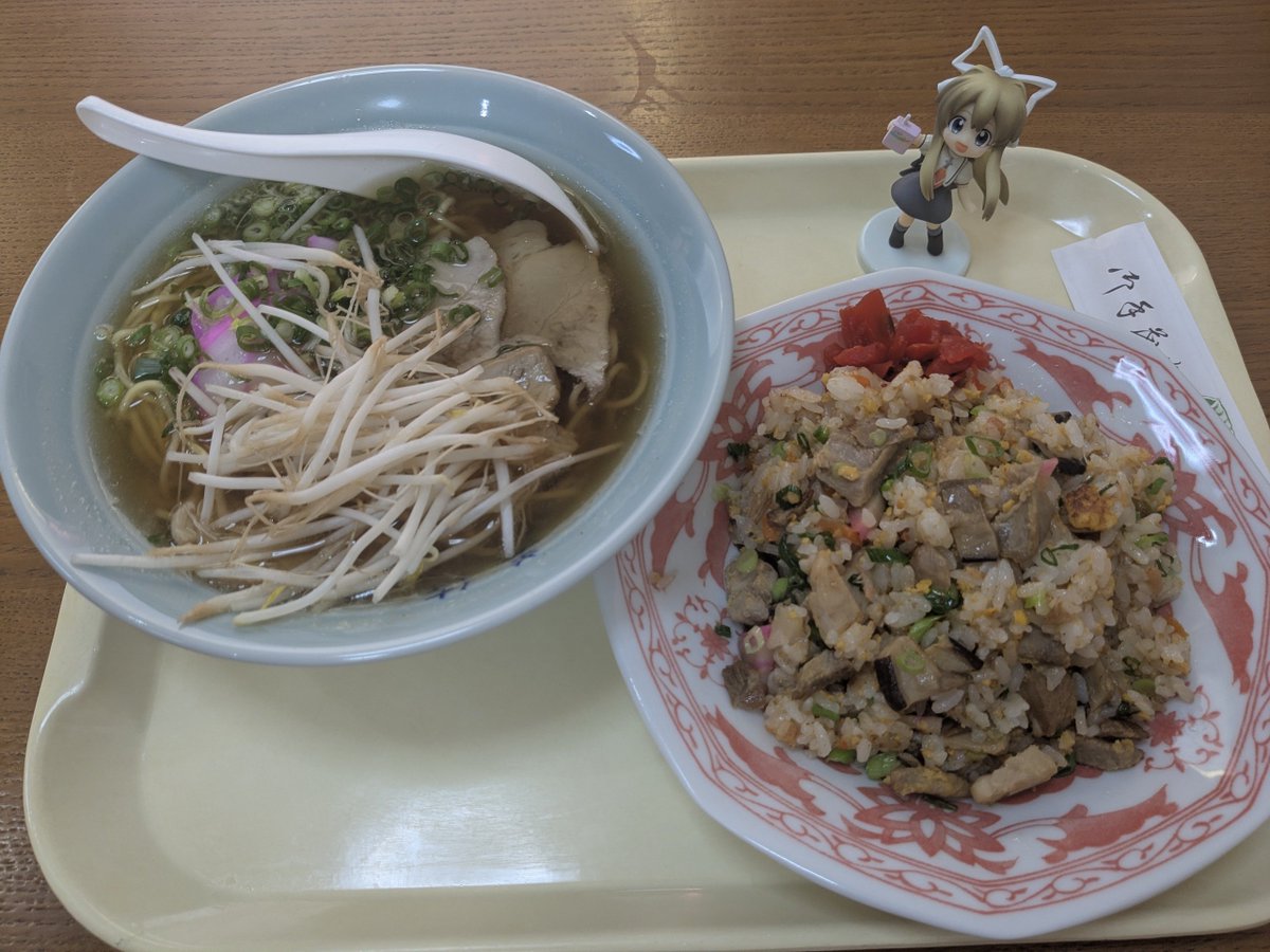 AriaAB8's tweet photo. #神尾観鈴生誕祭
#AIR
今年も、お誕生日おめでとうございます😊

①聖地での撮影🥹
②ご当地のラーメンセット👍
③浜辺の向日葵畑で撮影🥰
④ケーキでお祝い🥳

充実した一日だ〜
未完成の観鈴ちんガレキも来年のお祝いまで絶対完成したい💪 https://t.co/1TaER8mNGH